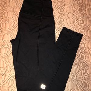 Victoria Sport by Victoria’s Secret black leggings